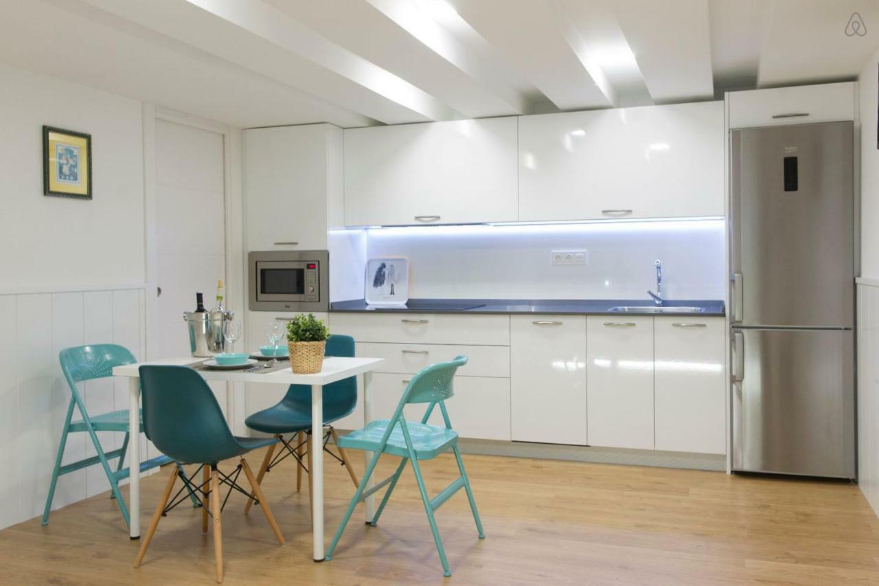 Luxury In Old Town Near Beach By Www,Sansebastianapartments,Es San Sebastian Bagian luar foto