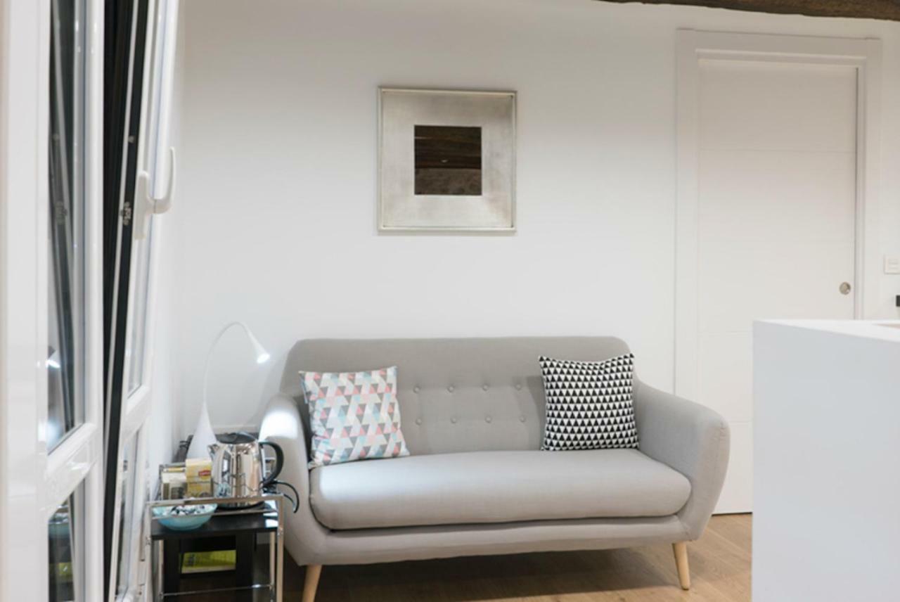 Luxury In Old Town Near Beach By Www,Sansebastianapartments,Es San Sebastian Bagian luar foto